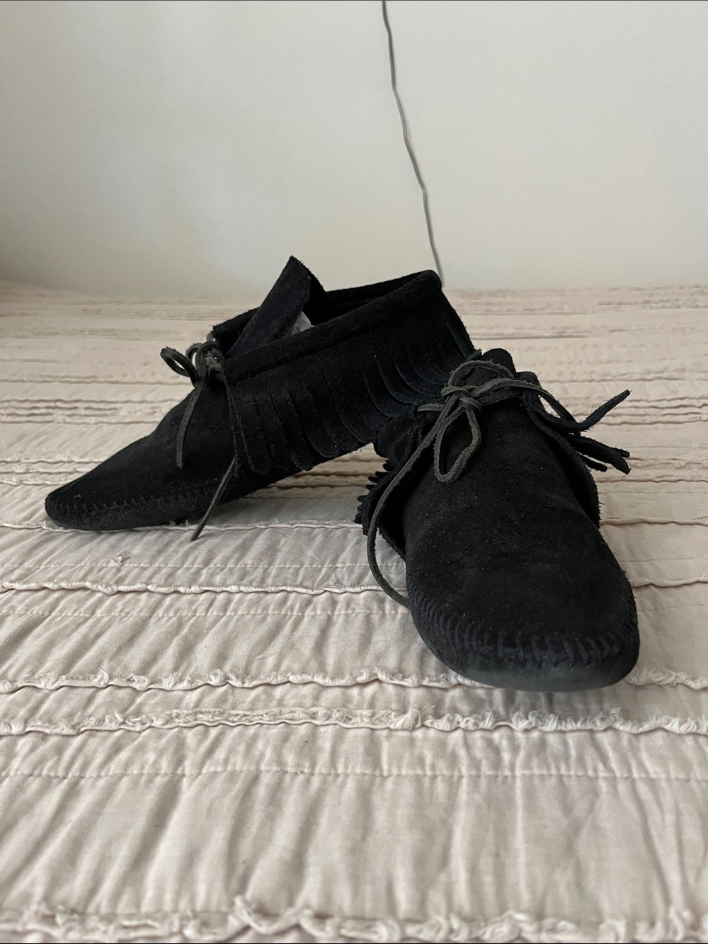 Minetonka Black Suede Fringe Moccasin Shoes